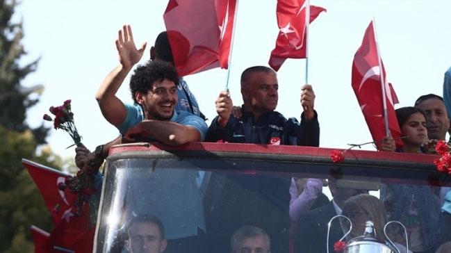 Ampute Milli Takm'na, Gaziantep'te 30'ar Cumhuriyet altn