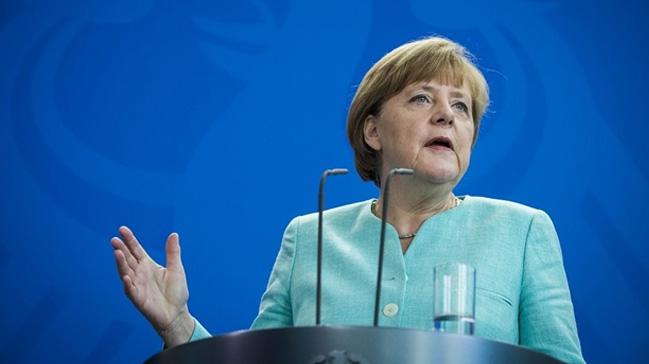 Merkel: Trkiyeye ayrlan gmen fonu yenilenmeli