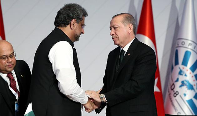 Pakistan Babakan Abbasi, dnem bakanln Cumhurbakan Erdoan'a devretti