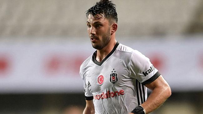 Tolgay Arslan iin 'Milli' kap araland!