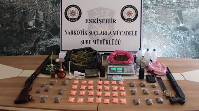 Eskiehir'de uyuturucu operasyonu: 13 gzalt