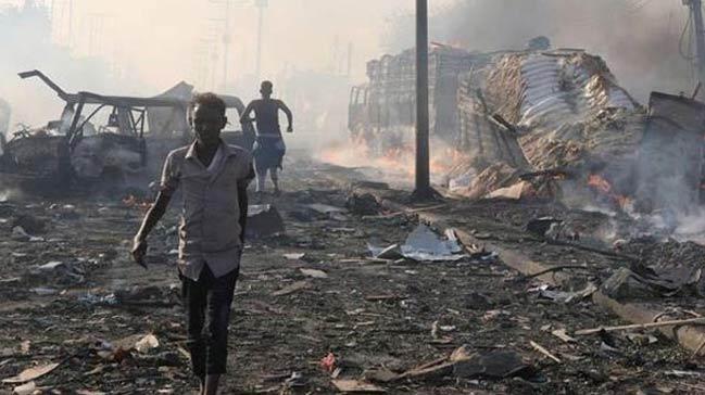 Somali'deki patlamada lenlerin says 358'e ykseldi!