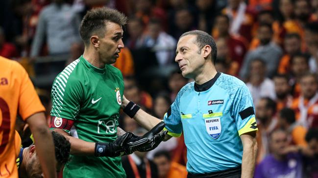 Fernando Muslera: Son anlarda savunma yapmak zorunda kaldk