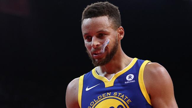 Hakeme azln atan Stephen Curry'ye 50 bin dolar para cezas verildi