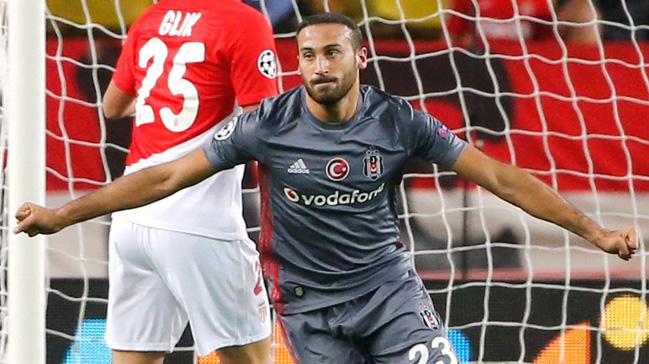 talyan devi Milan'n, Cenk Tosun iin Beikta'la temasa gemesi bekleniyor