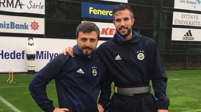 Aykut Kocaman'dan sakal brakan Robin van Persie'ye: Hayrdr