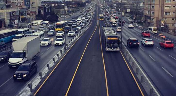 stanbul'da baz yollar trafie kapatlacak  