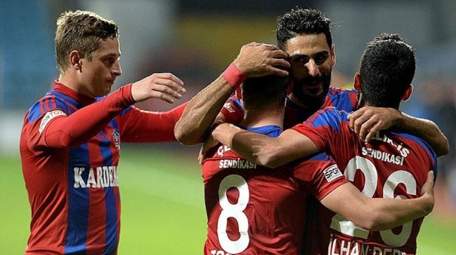 Karabkspor kupada rahat turlad!