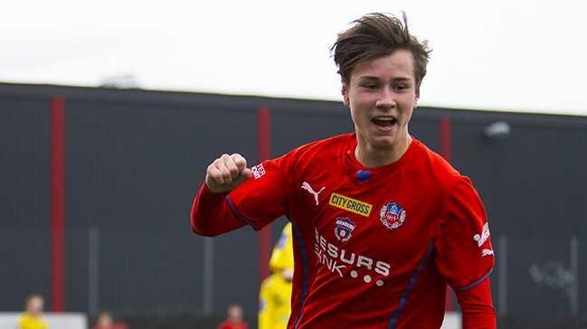 Bayern Mnih, 2001 doumlu Alex Timossi Andersson'u transfer etti