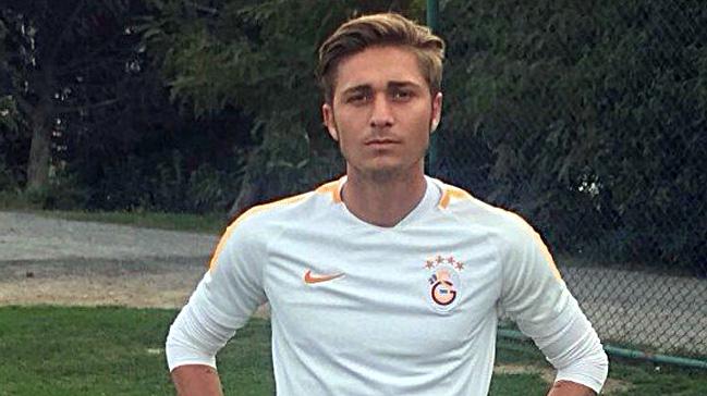 Seluk ztrk, Galatasaray U21 futbol takmna transfer oldu