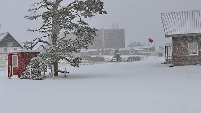 Kartalkaya'ya sezonun ilk kar yad