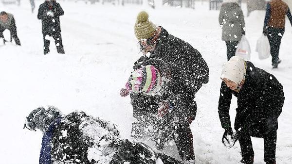 Karabk yarn okullar tatil mi" Karabk Valilii MEB son dakika kar tatili aklamas, 