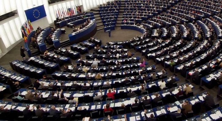 Avrupa Parlamentosu'ndan PKK ve DHKP-C karar