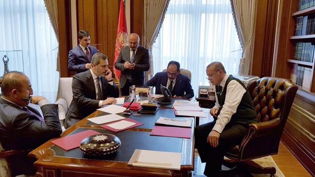 Cumhurbakan Erdoan-Trump grmesindeki fotorafta dikkat eken ayrntlar: Ant, tank ve sancak