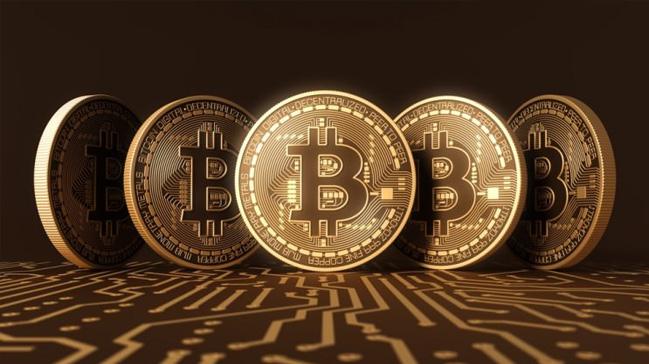 Bitcoin gerek dnyaya adm att