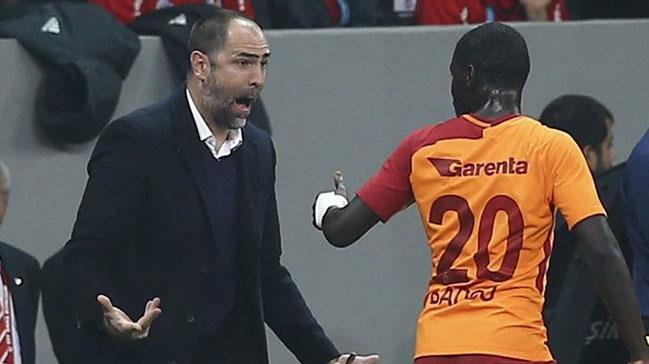 Galatasarayl futbolculardan dev isyan: Tudor bizi atee atyor!