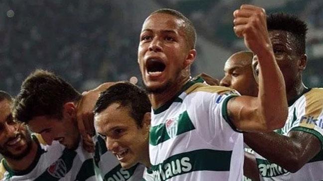 Bursaspor'da Agu, Fenerbahe'ye kar yok! Ekong'un durumu ise pheli