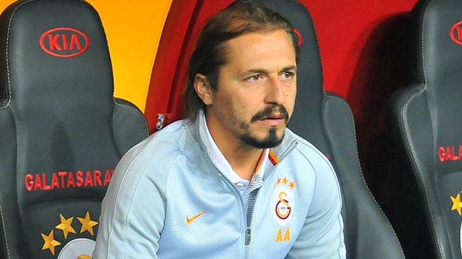Galatasaray'dan aklama! 'Ayhan Akman'n antrenmanda burnu krlmtr'
