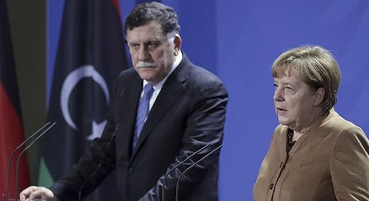 Merkel-Es Serrac grmesi'nden Filistin'e destek kt