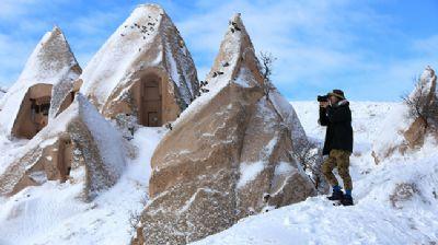 Turistler 'beyaz Kapadokya'ya hayran kalyor