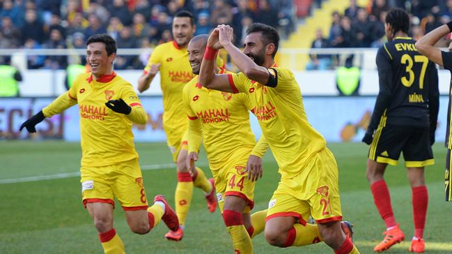 Gztepe deplasmanda Yeni Malatyaspor'u 3-2 malup etti