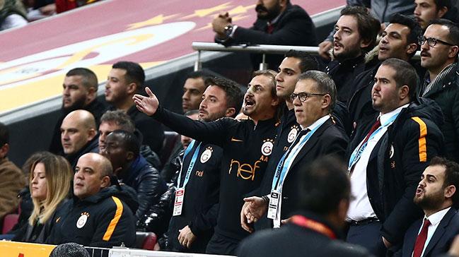 Ayhan Akman'dan Muslera'ya kfr iddias!