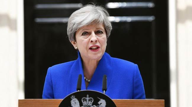 Theresa May, Neirvan Barzaniyi ngiltereye davet etti