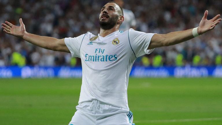 Arsenal, Karim Benzema iin Real Madrid'e teklif yapt