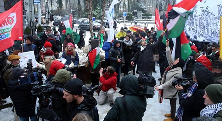 Belika'da ABD Bykelilii nnde Kuds protestosu