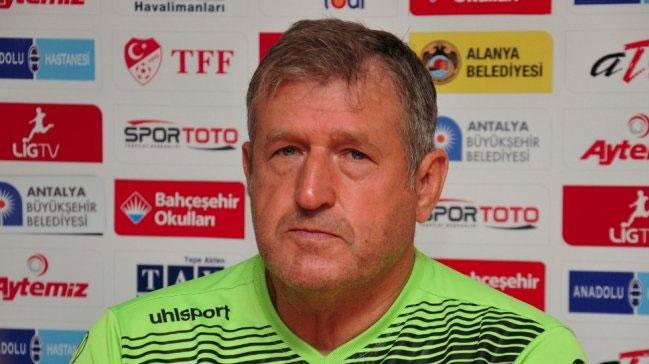 Alanyaspor'dan Safet Susi aklamas! 'Hocayla ilgili herhangi bir ey yok!'