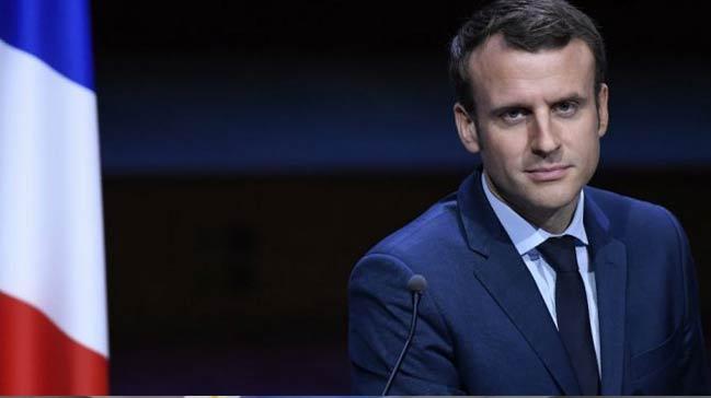 Fransa Cumhurbakan Emmanuel Macron, Esad kendi halknn dmanyd