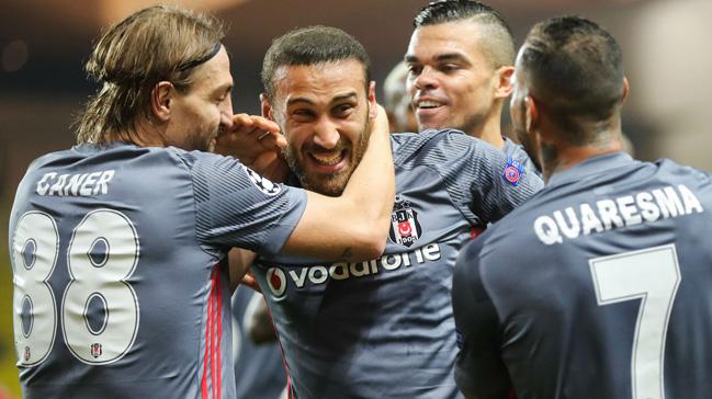 Cenk Tosun ampiyonlar Ligi'nde st ste 2 sezon, gruplardaki en gzel gol atan ilk futbolcu oldu