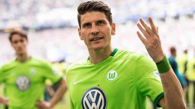 Mario Gomez, Stuttgart'a transfer oldu