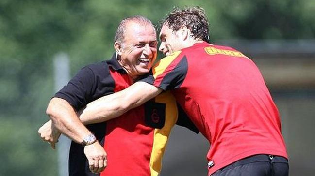 Fatih Terim'in yardmcs olaca iddia edilen Johan Elmander'le ilgili aklama geldi