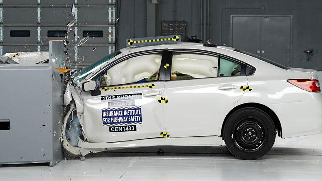 IIHS Top Safety Pick+ dlnn sahibi Subaru oldu. 
