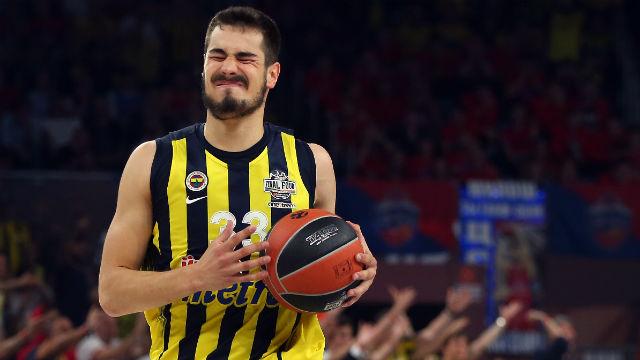 Fenerbahe Dou'ta Nikola Kalinic en az 1 ay yok