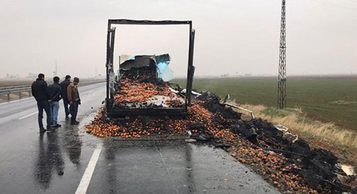 Irak'a portakal gtren TIR, pek Yolu'nda yand 