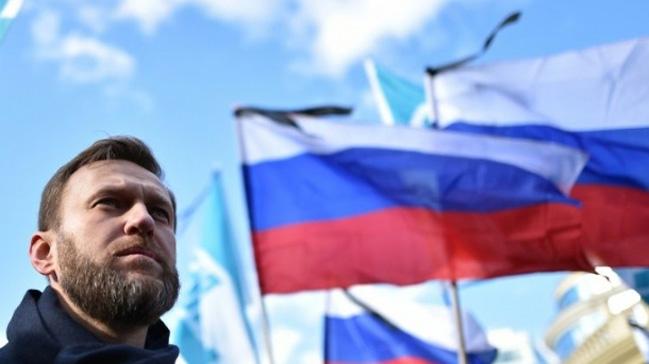 Rus muhalif aktivist Aleksey Navalny bakanlk seimleri iin bavuruda bulundu