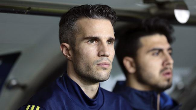 Feyenoord Futbol Direktr Van Geel: Robin van Persie'yle ilgili almamz var