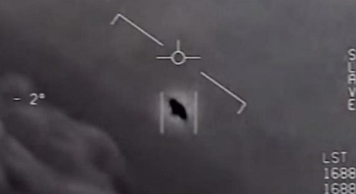 Pentagon yetkilisinden UFO itiraf: phe yok