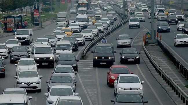 stanbul'da baz yollar trafie kapatlacak