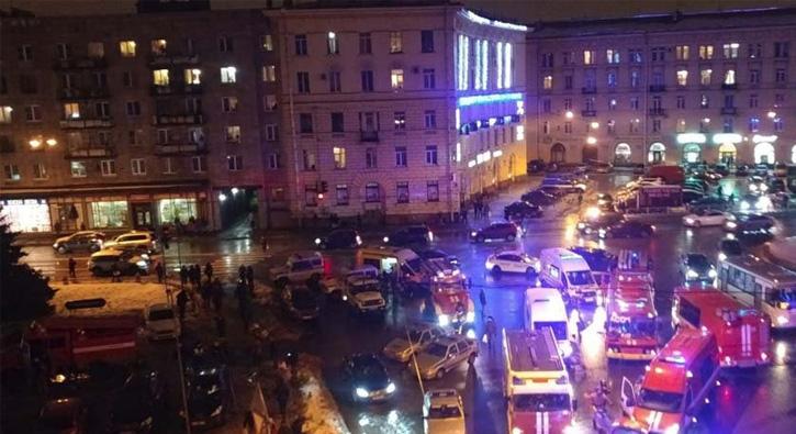 Rusya'nn Saint Petersburg kentinde bir maazada patlama meydana geldi