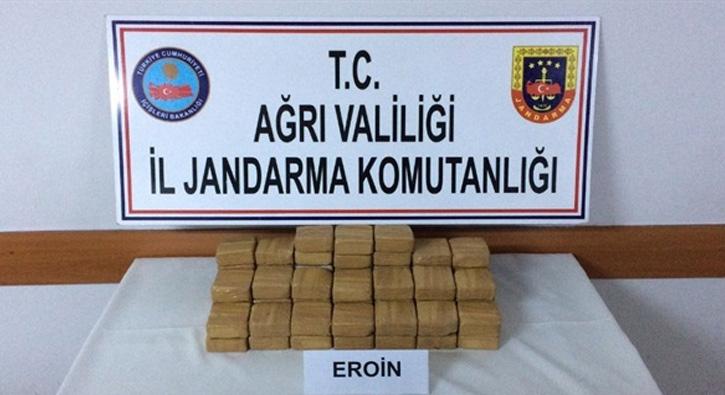 Ar'da 27 kilo 467 gram uyuturucu ele geirildi