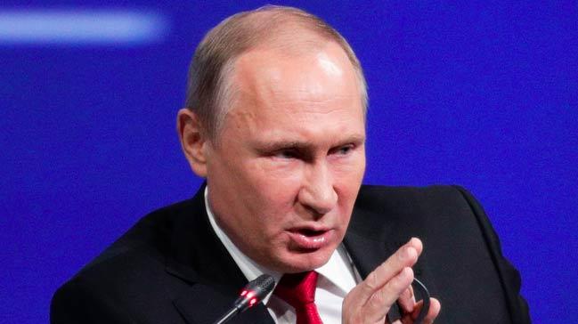 Putin aklad: St. Petersburg'daki patlama terr saldrsyd