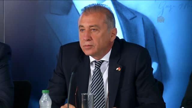 Galatasaray'da basketboldan sorumlu ynetici Can Topsakal istifa etti