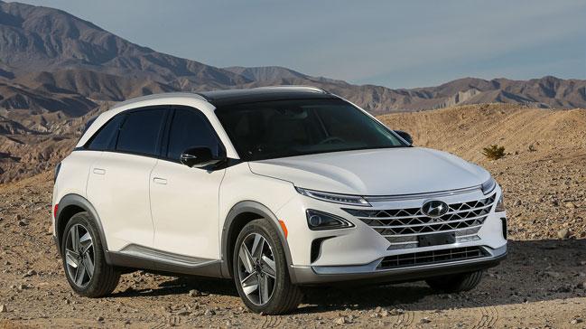 Hyundai yeni hidrojenli otomobilini tantt!
