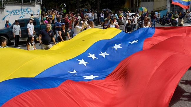 Venezuela'da dzenlenen gsterilerde 3 kii hayatn kaybetti
