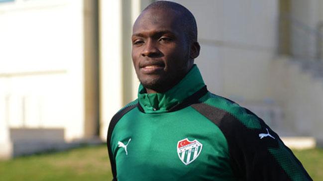 Moussa Sow, Bursaspor ile ilk antrenmanna kt