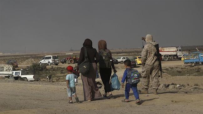Afrin'de siviller ge balad