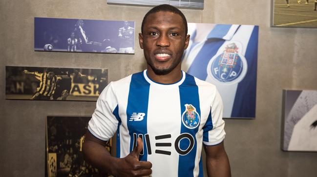 Trabzonspor'un eski futbolcusu Abdul Majeed Waris, Porto'ya transfer oldu